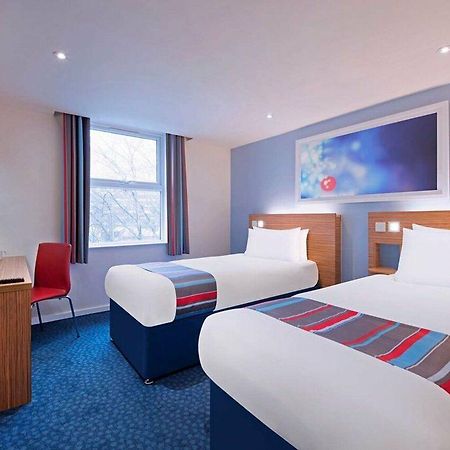 Travelodge London Covent Garden Экстерьер фото
