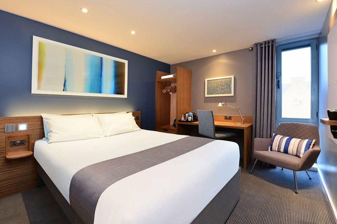 Travelodge London Covent Garden Экстерьер фото