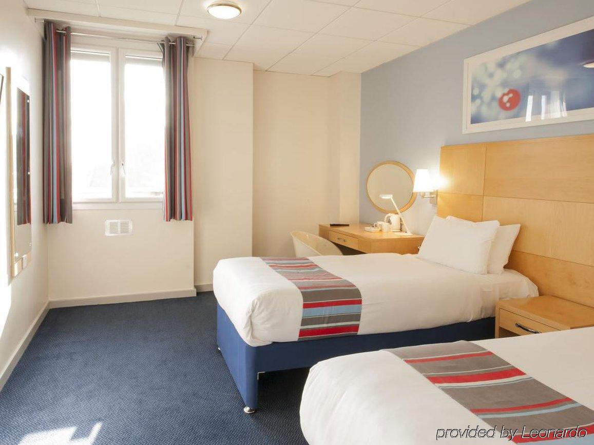 Travelodge London Covent Garden Экстерьер фото