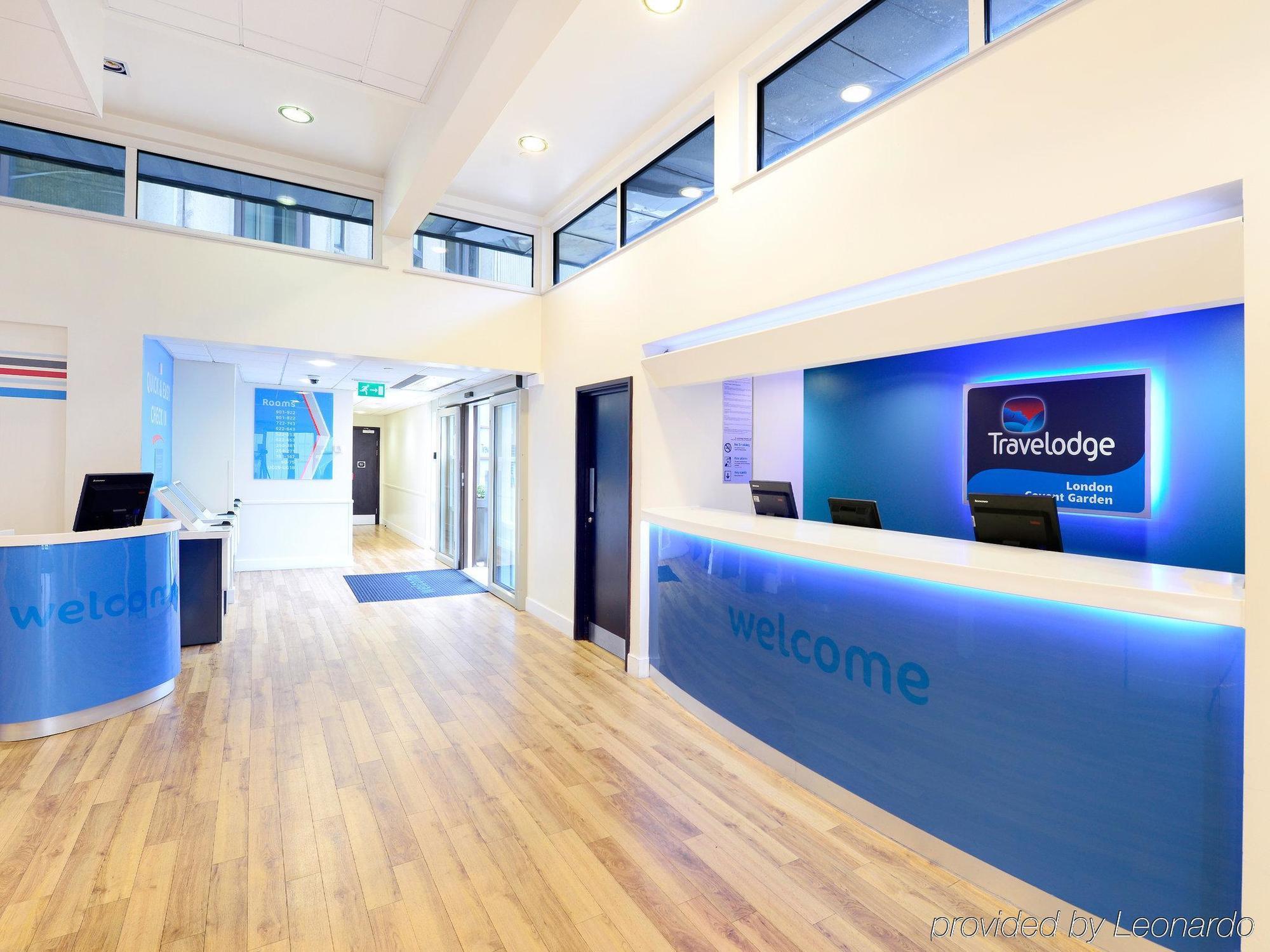 Travelodge London Covent Garden Экстерьер фото