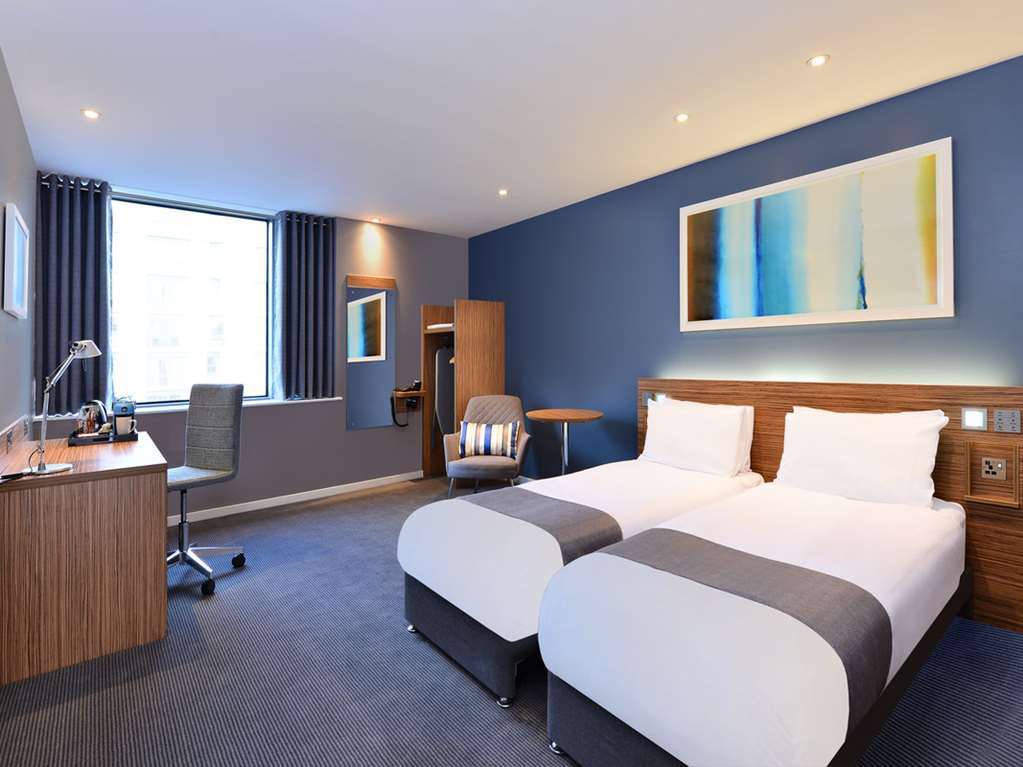 Travelodge London Covent Garden Номер фото
