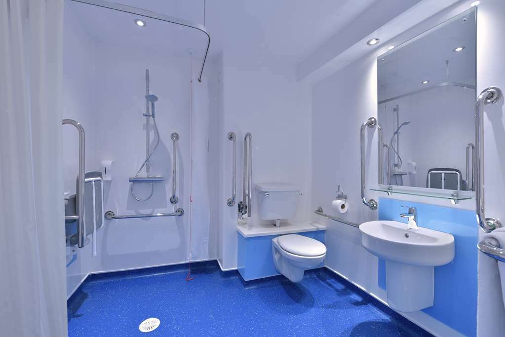 Travelodge London Covent Garden Номер фото